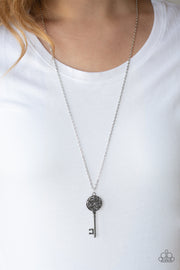 Paparazzi Accessories Key Keepsake - Silver Necklace Set