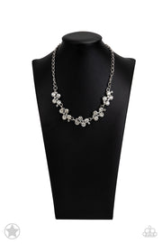 Paparazzi Accessories Hollywood Hills Necklace Set